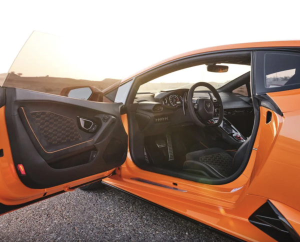 Huracan Evo Coupe - Image 2